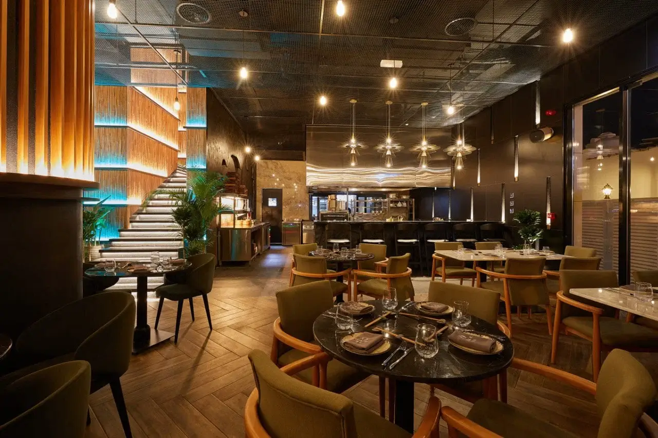 OAK Restaurant — 5